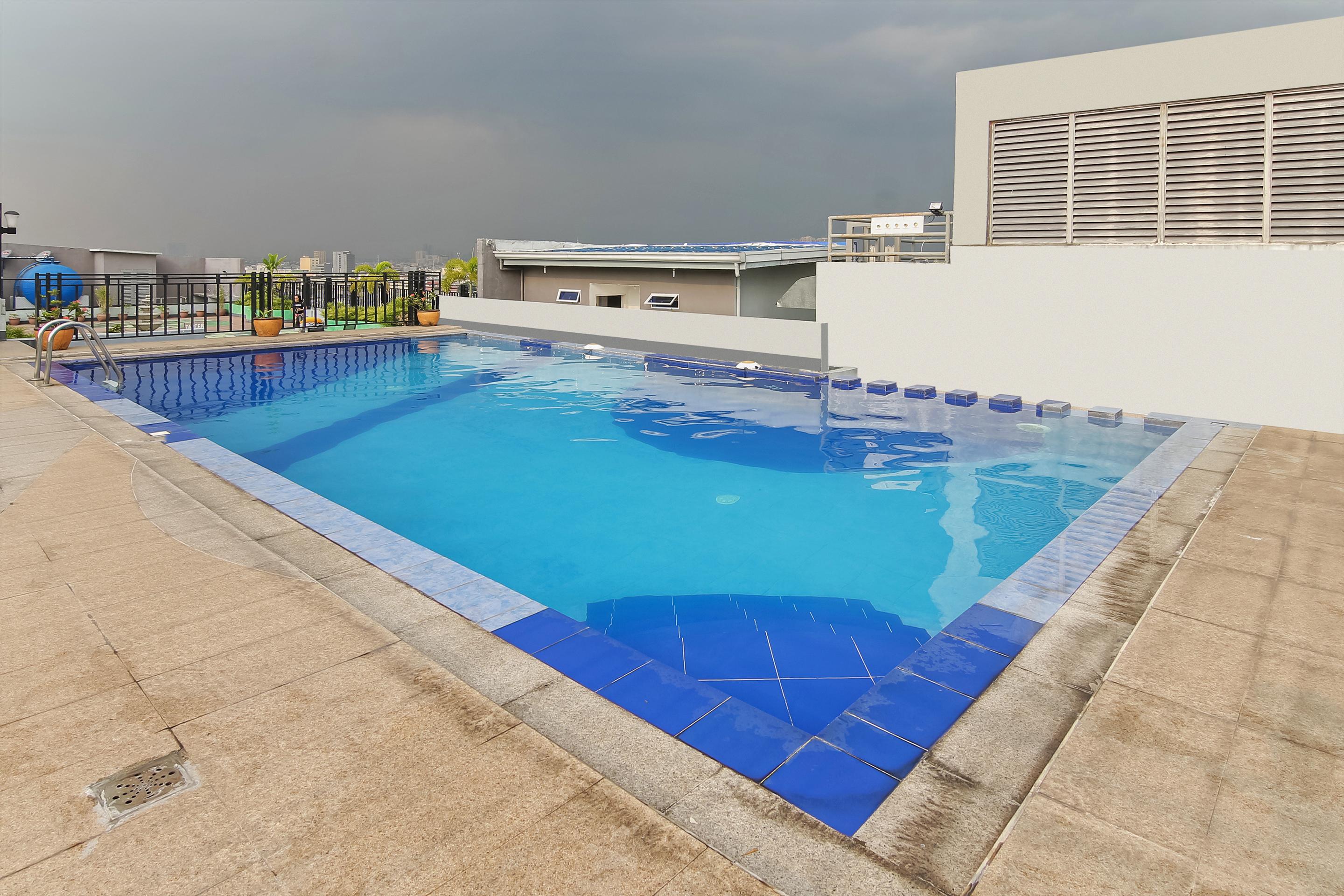 Melbourne Suites San Pedro Makati Exterior foto