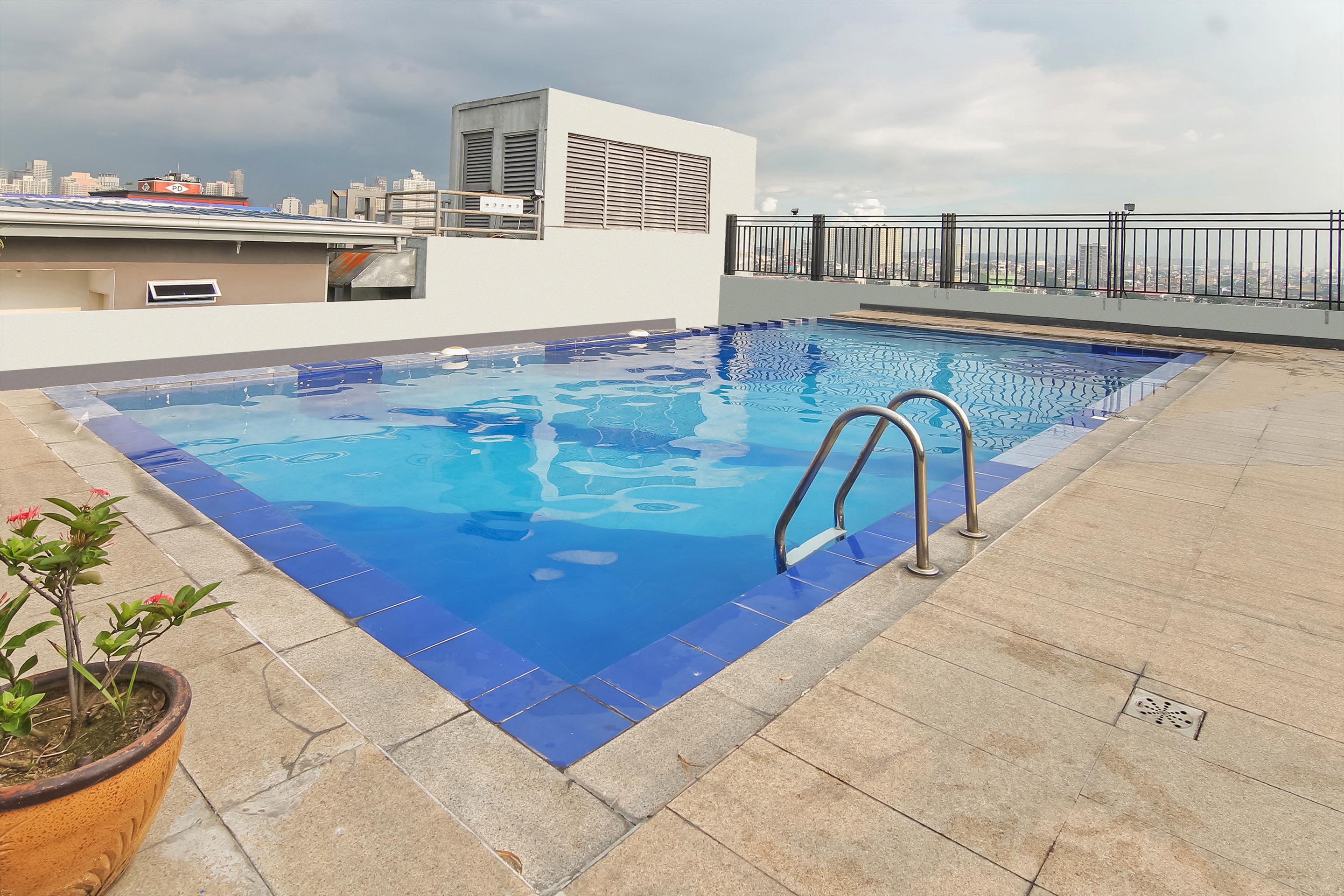 Melbourne Suites San Pedro Makati Exterior foto